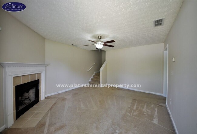 Photo - 9260 Golf View Dr