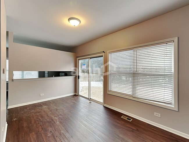 Photo - 2417 Deerfield Dr