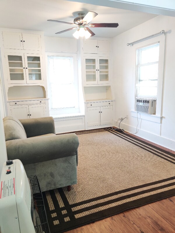 1647 W Woodlawn Ave Unit 3 Apartment For Rent in San Antonio, TX