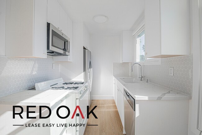 Photo - 1000 N Curson Ave Unit 9