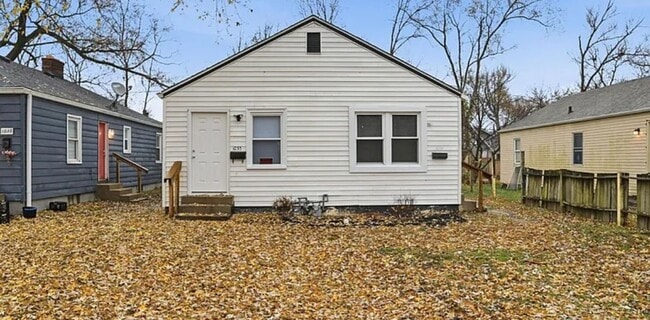 Building Photo - 1031 N Centennial St Unit 1033