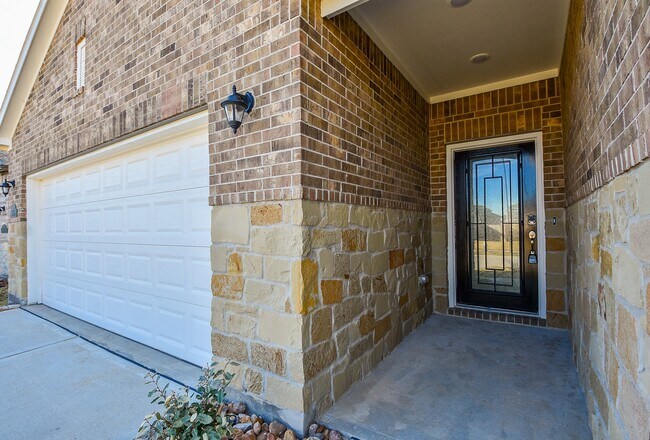 5715 Aurora Grns Ln
