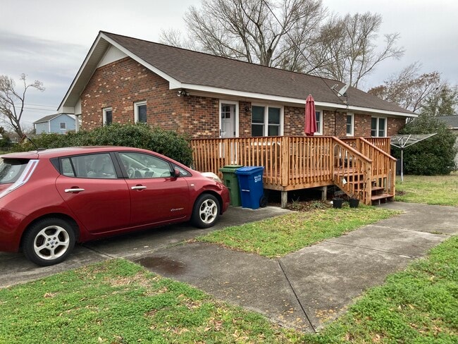 Photo - 1102 N 8th St