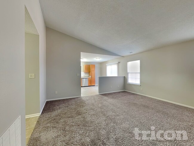 Photo - 4900 Hunters Run