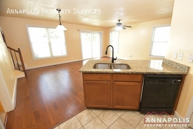 Photo - 110A Sabrina Ln