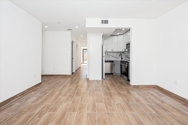 Photo - 218-36 133rd Rd