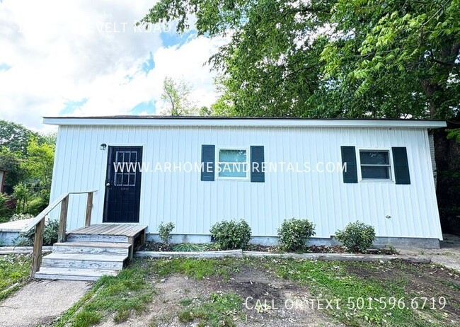 Photo - 164 Roosevelt Rd House