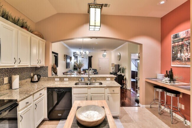 Building Photo - 575 S Virginia Hills Dr Unit 55021 Rental