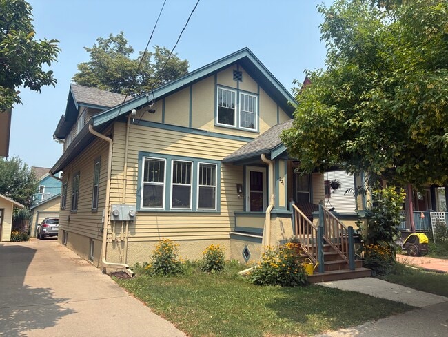 Building Photo - 1224 Spaight St Unit 1224-1