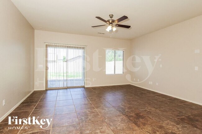 Photo - 390 E Yellow Wood Ave