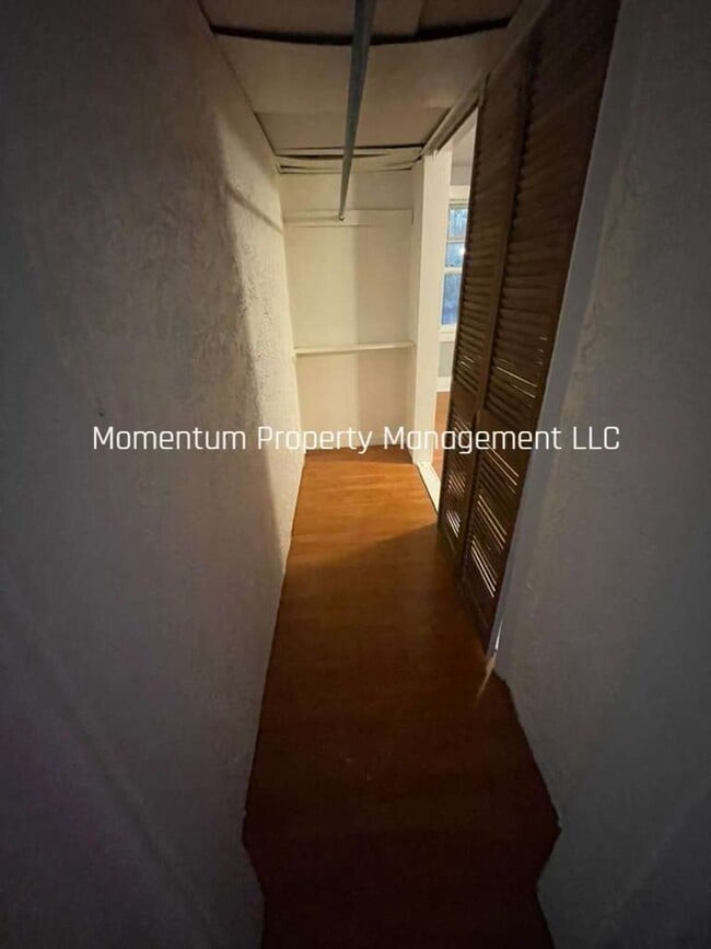 Photo - Beautiful One Bedroom One Bath- Apply FOR FREE today! Unidad C
