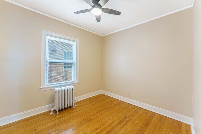 Photo - 2125 Wesley Ave Unit 2