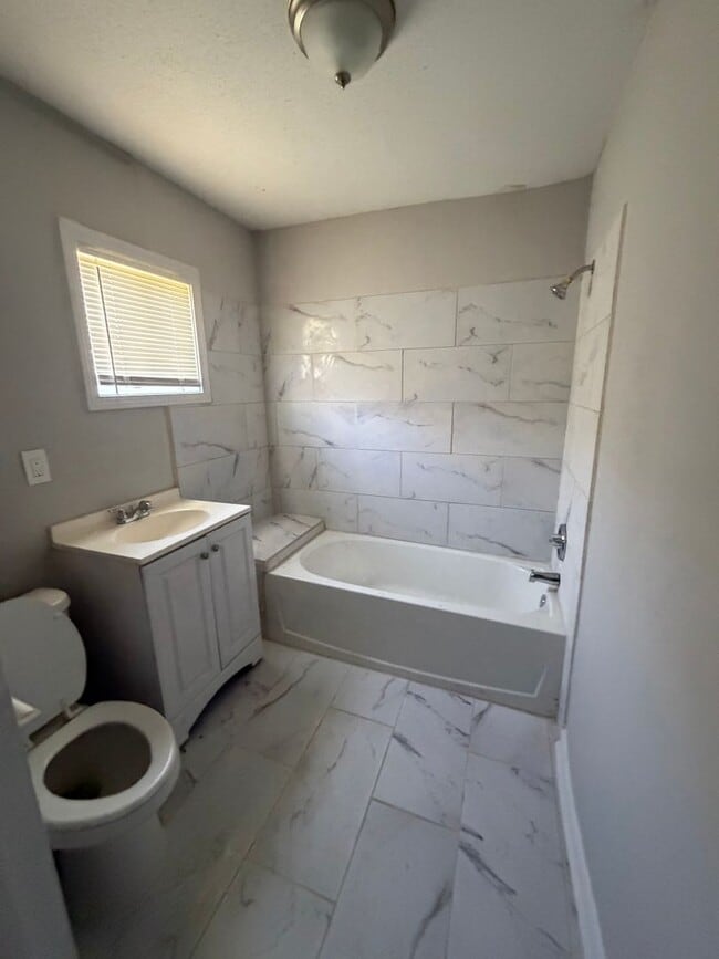 Photo - 432 N Montgomery St