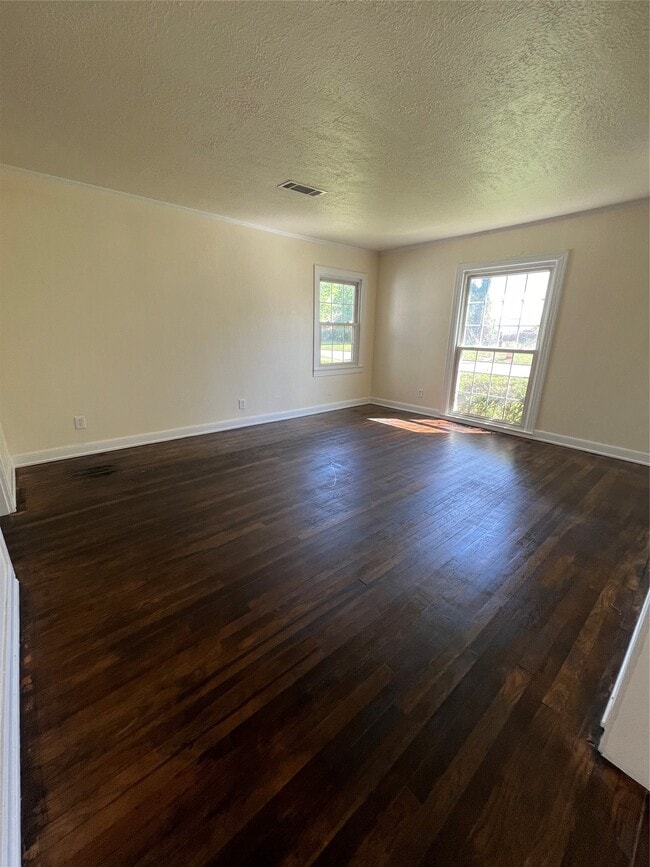 Photo - 2218 2nd St
