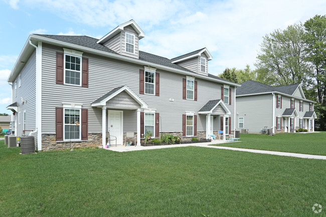 Parkview Apartments & (New)Townhomes - Parkview Apartments & (New)Townhomes