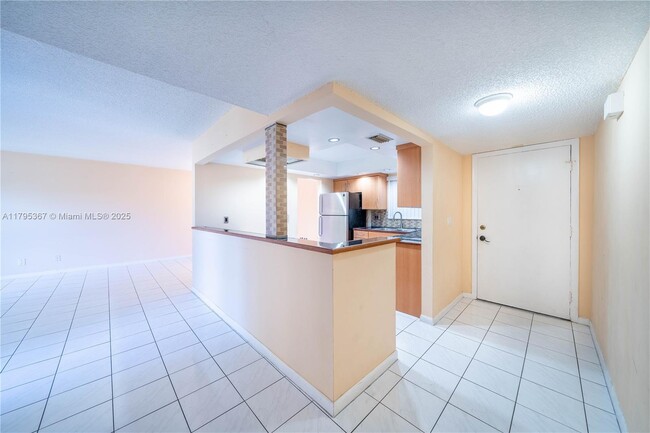 Photo - 3100 Riverside Dr Unit 210