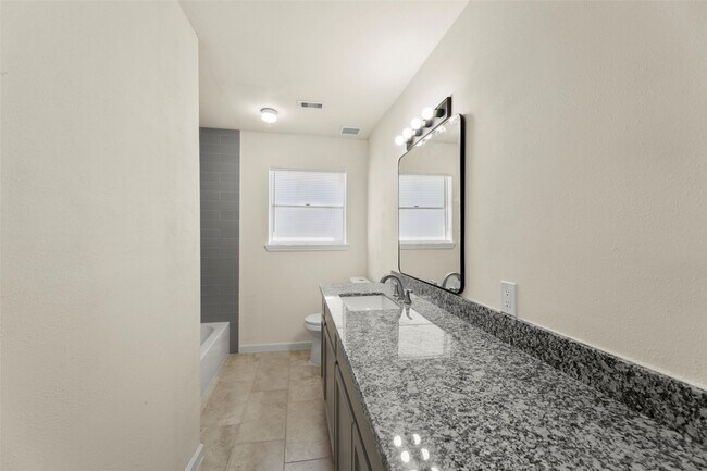 Photo - 22019 Kenchester Dr