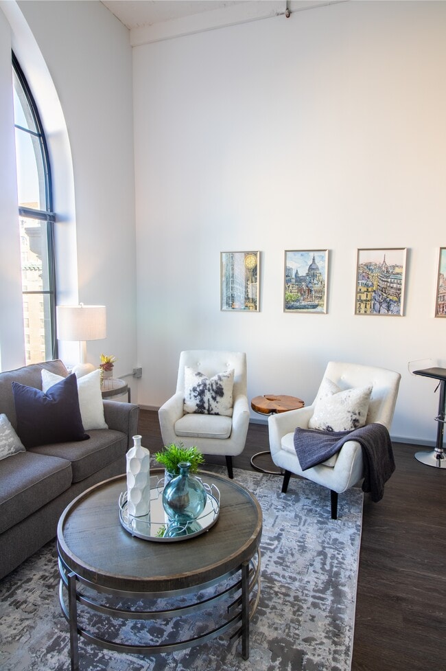 Sala de estar - Front Page Lofts