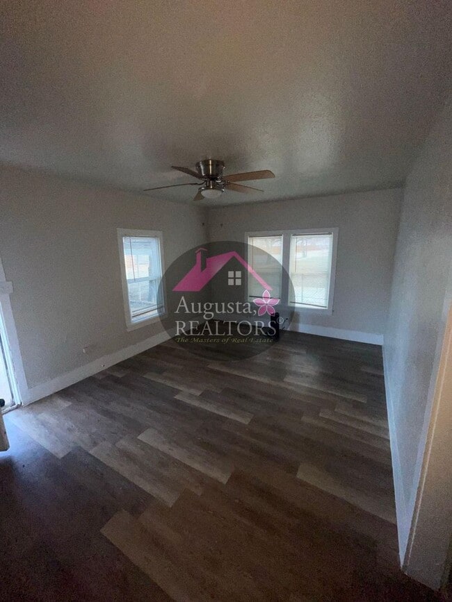 Photo - 111/113 N. Nueces Unit 113