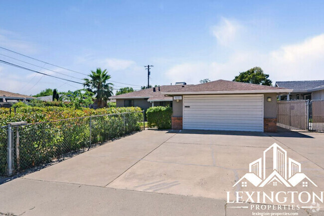 Building Photo - Beautiful, 3BD/2BA, Home available in Sacr...