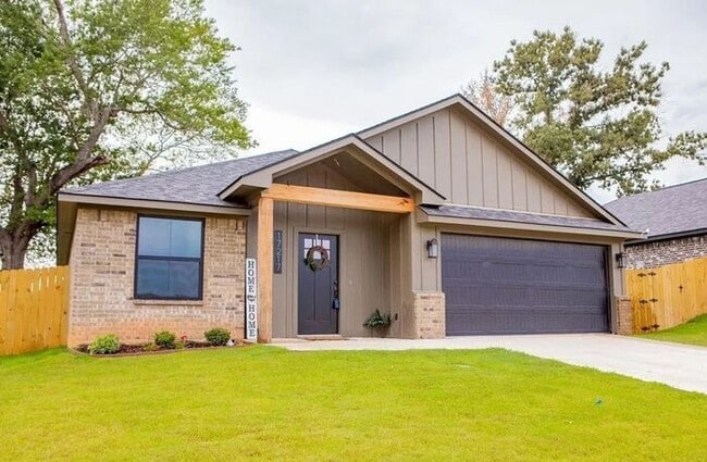 Photo - Lease Takeover Opportunity Available! Stunning 4 Bed 2 Bath in LINDALE ISD!