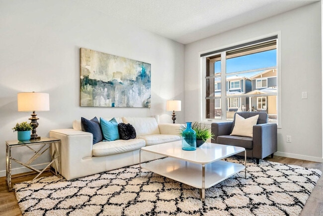 Building Photo - 98 Herron St NE