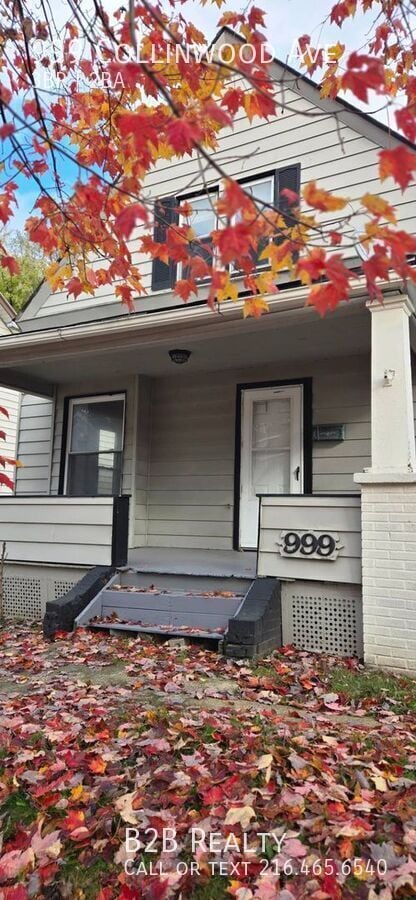 Photo - 999 Collinwood Ave
