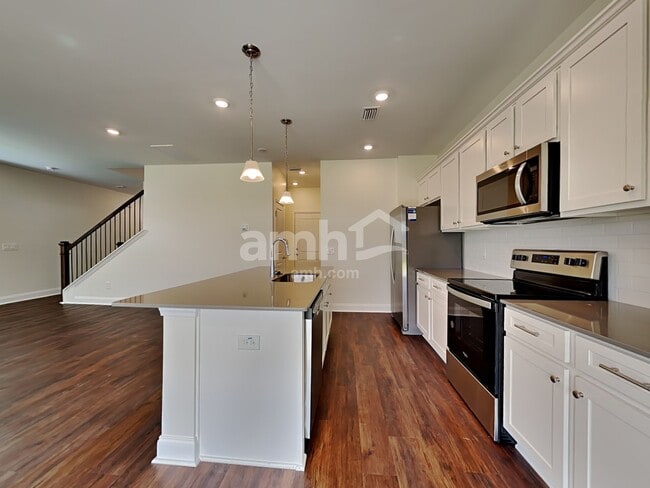 Photo - 538 Plumeria Ln