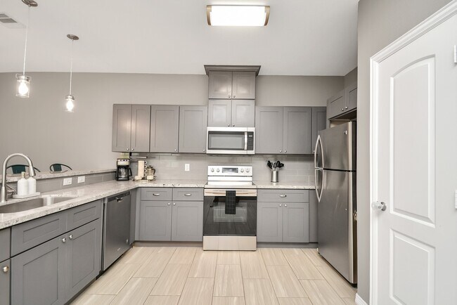 Photo - 3019 Elysian St