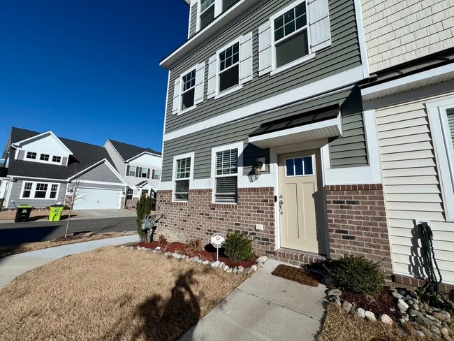 Photo - New Contruction Rental in the Reserve of Grassfield