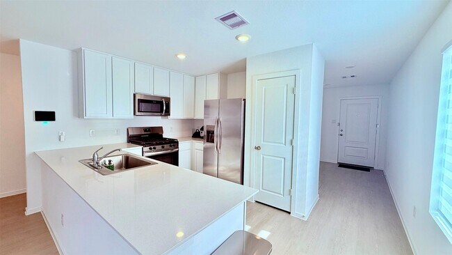 Photo - 3113 Courtney Flower Dr