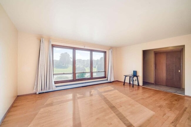 Photo - 4321 N 99th St