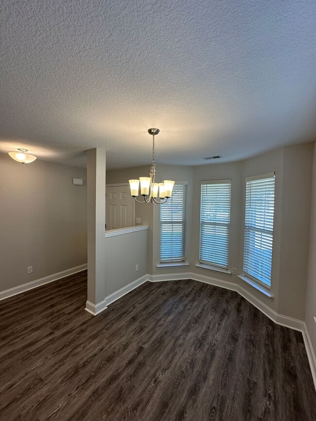 Photo - Olive Branch Schools- IMMEDIATE MOVE IN!!! 3 BR/2 BA