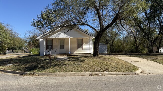 Building Photo - 1229 N Center Ave Rental