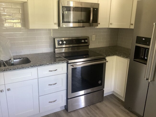 Photo - 504 3rd St