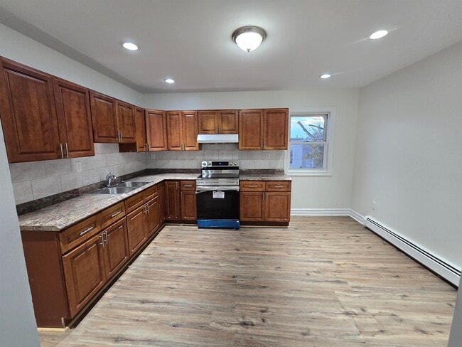 Photo - 1709 Kerrigan Ave