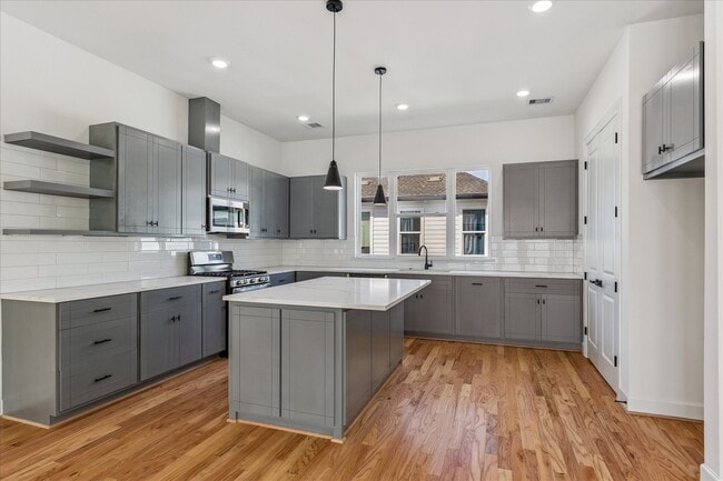 Photo - 9426 Campbell Rd