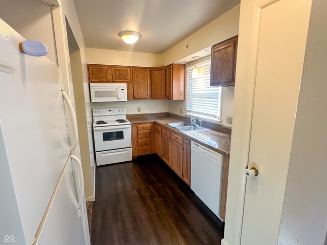 Photo - 601 E Washington St