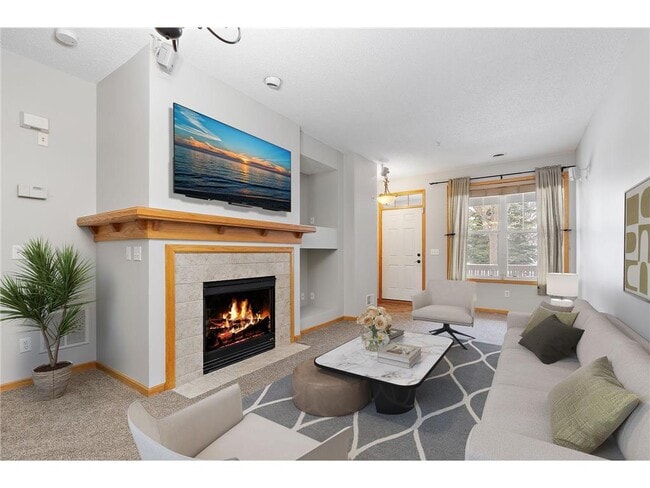 Photo - 9625 Linden Ln N