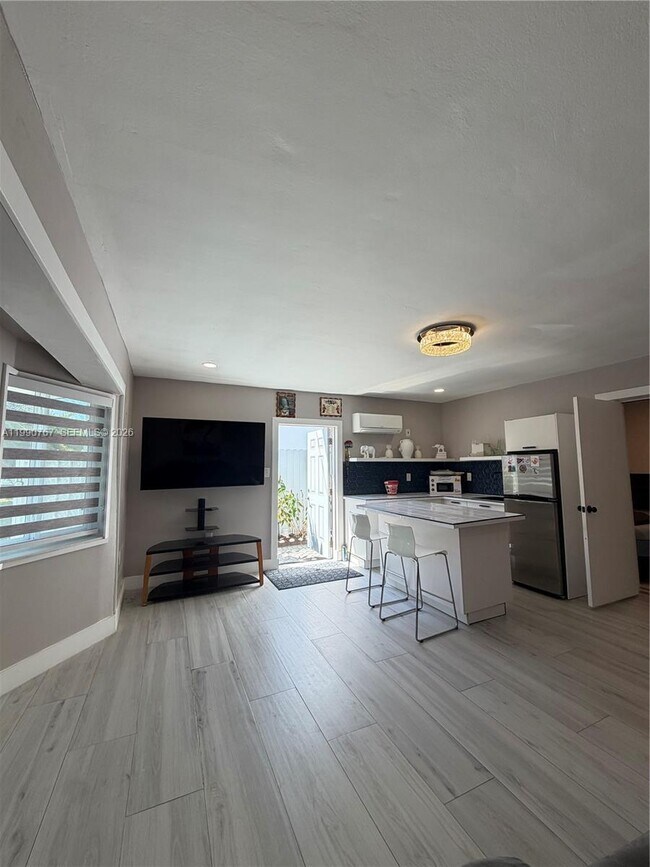 Photo - 8235 SW 41st Terrace Unit 1