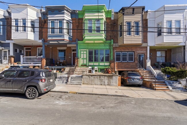 Front of House - 779 N 27th St Unit 1