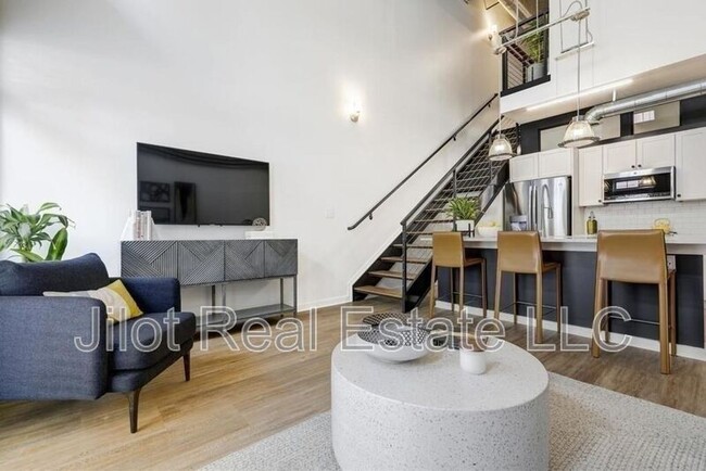 Photo - 260 18th St NW Unit #10219