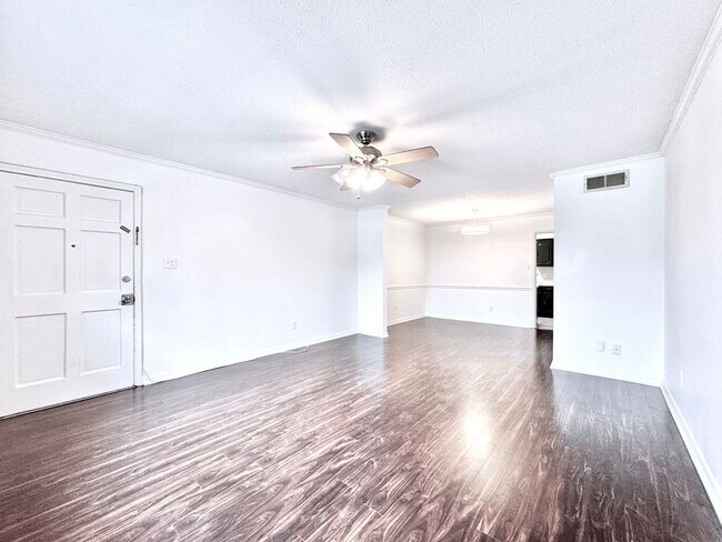 Photo - Spacious 2 Bed/2 Bathroom Condo in Bocage – Walk to Towne Center & Whole Foods!