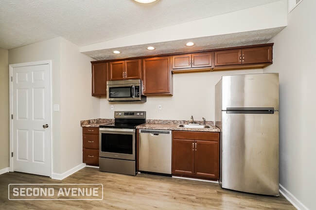 Photo - 1796 Mellwood Ave