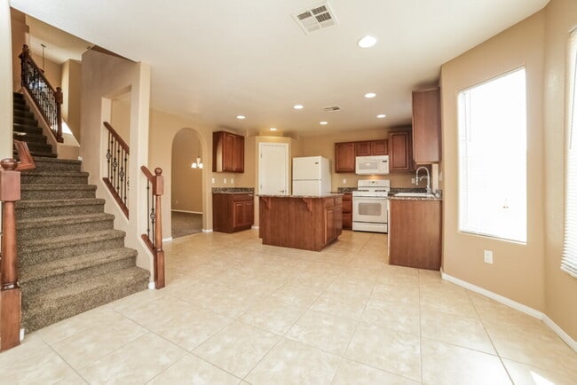 Photo - 408 Orchid Oasis Ave