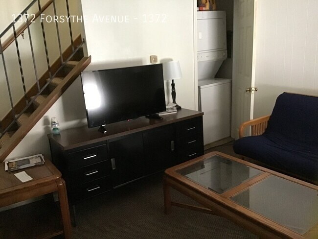 Photo - 1372 Forsythe Ave Unidad 1372