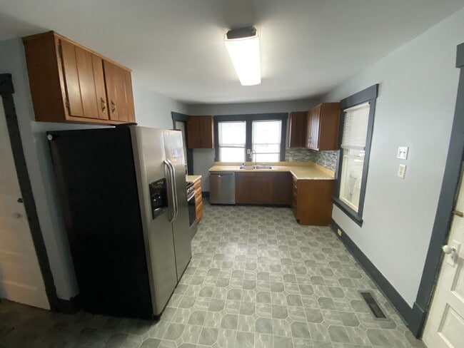 Photo - 1427 S Washington St Unit 1427 S Washington St,  100