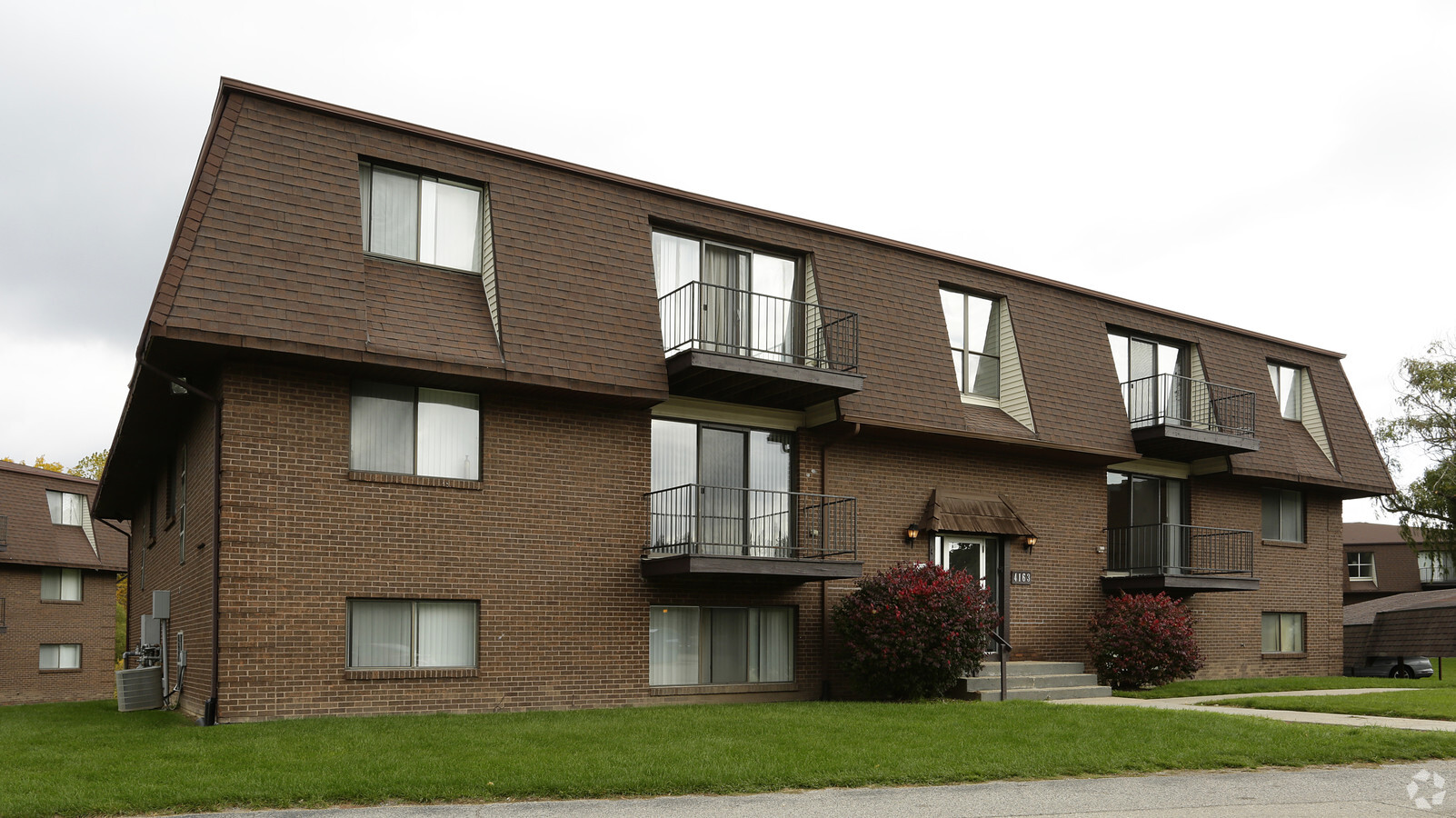 Walnut Hills - Walnut Hills Apartments