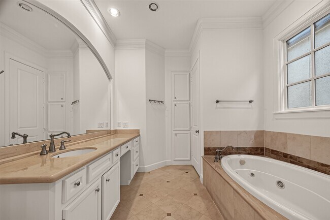 Photo - 2907 Argonne St