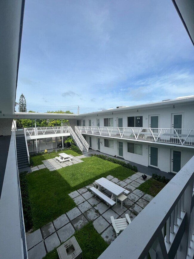 Photo - Newly remodeled apartment in the heart of ... Unit 7291-28